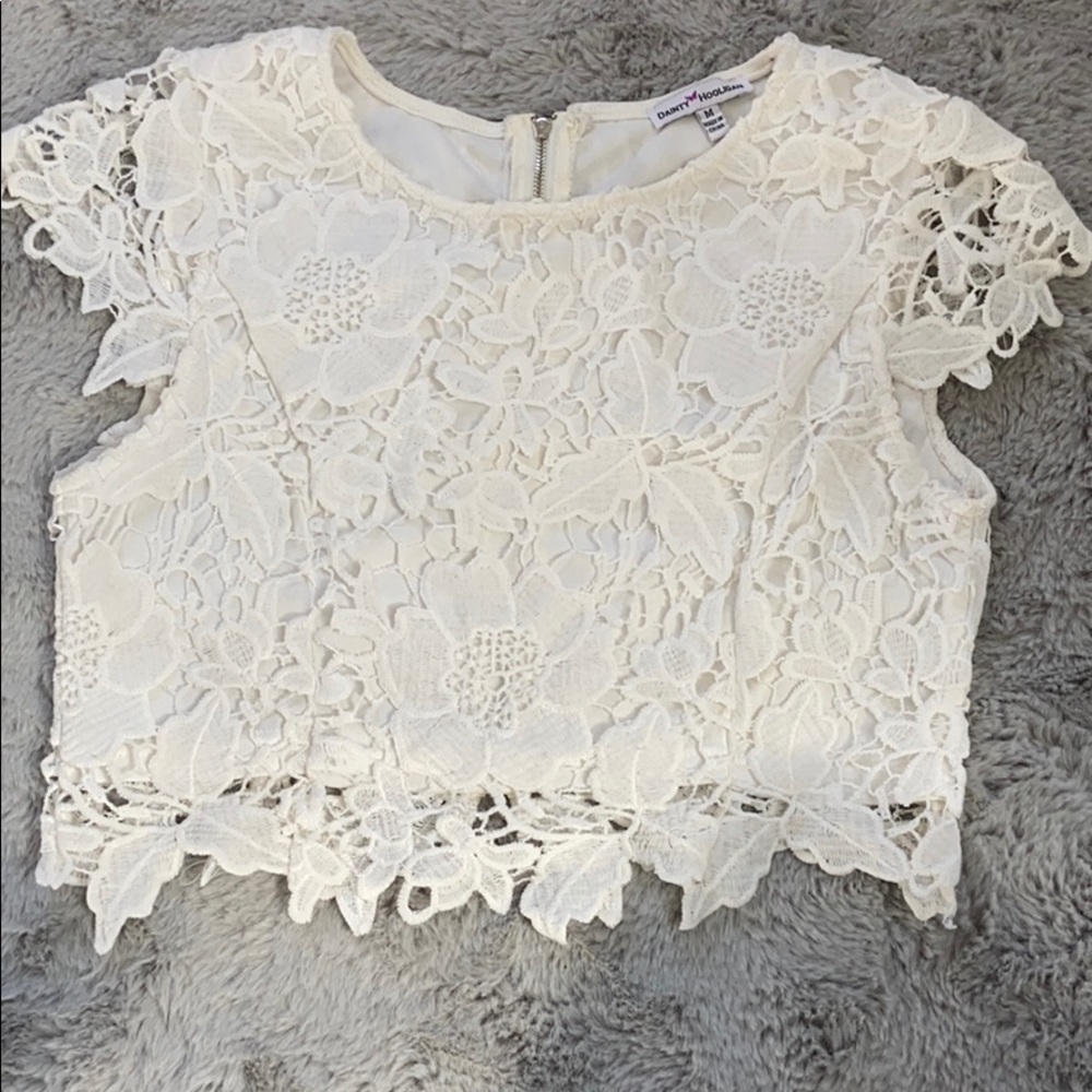 White crop shirt